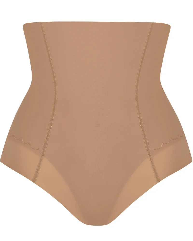 Wacoal – majtki modelujące z wysokim stanem Flawless – cieliste